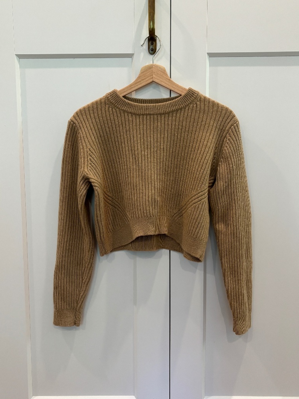 Wilfred Crew Neck Crop Sweater
